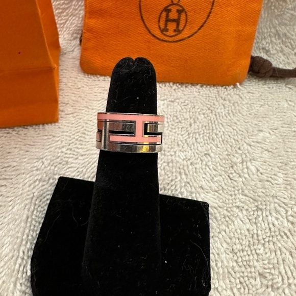 Hermes Enamel Arcane Moveable H Ring Size 5 - Picture 6 of 10